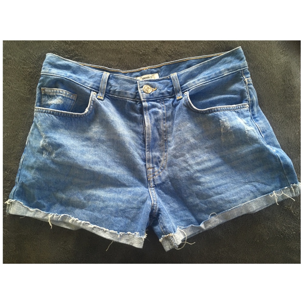 FOREVER 21 mid rise jean cut off shorts